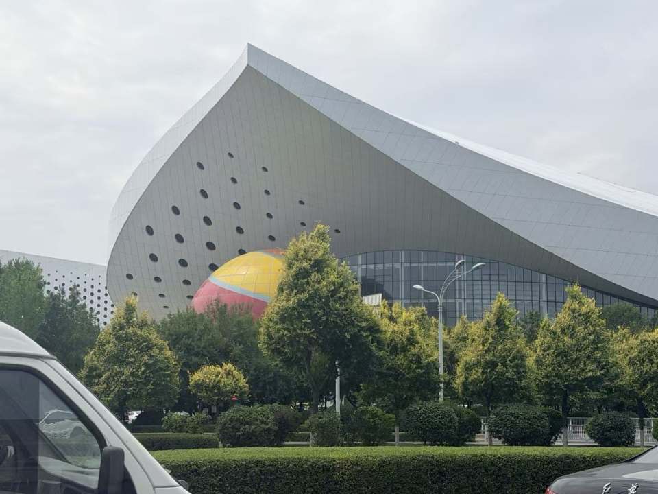 基地车日记|2026.0806 呼和浩特：当“科普大篷车”遇上“AI基地车”，在科技馆遇见未来
